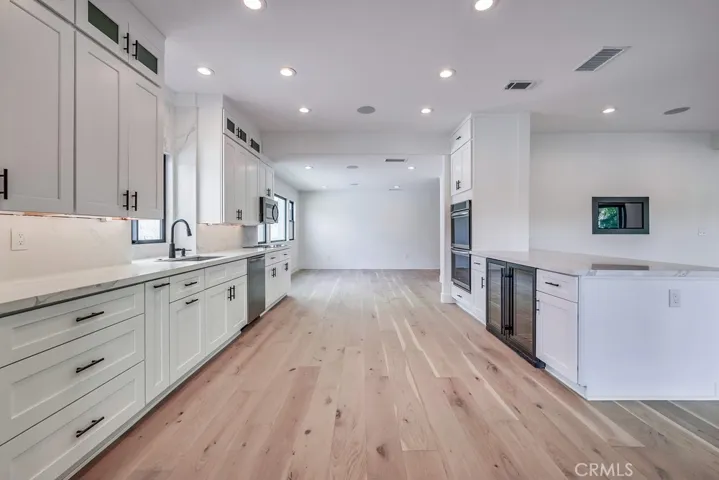 21975 Strawberry Lane, Canyon Lake, California 92587