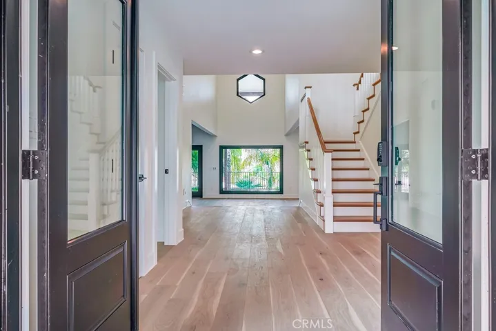 21975 Strawberry Lane, Canyon Lake, California 92587
