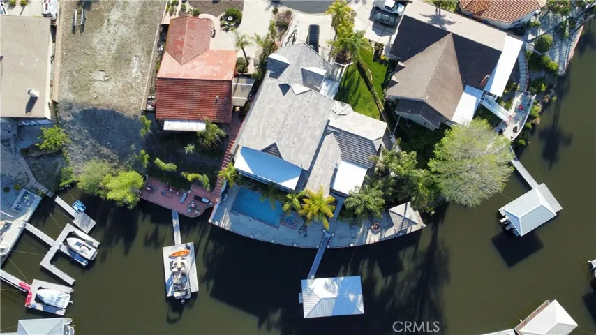 21975 Strawberry Lane, Canyon Lake, California 92587