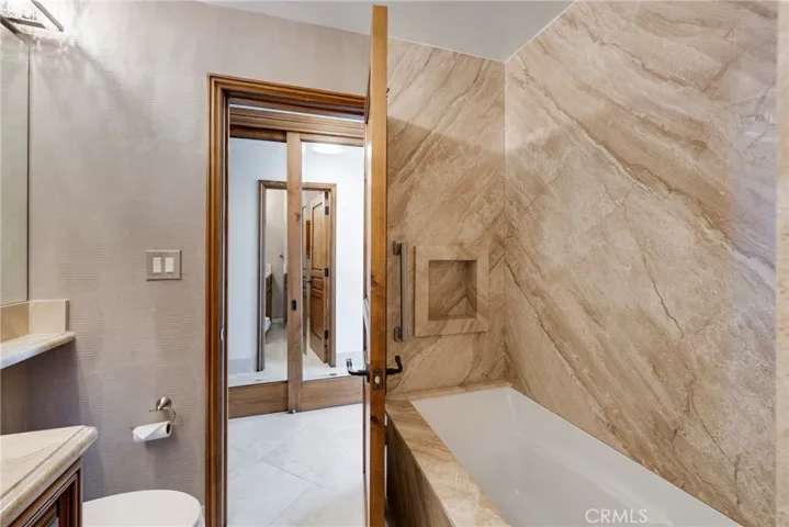 2525 Ocean Boulevard 4f, Corona Del Mar, California 92625