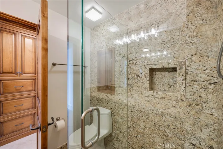 2525 Ocean Boulevard 4f, Corona Del Mar, California 92625