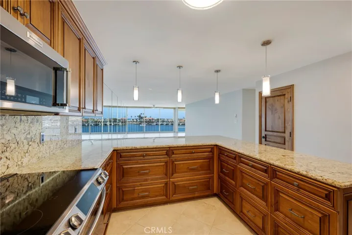 2525 Ocean Boulevard 4f, Corona Del Mar, California 92625