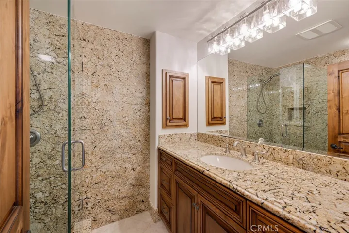 2525 Ocean Boulevard 4f, Corona Del Mar, California 92625