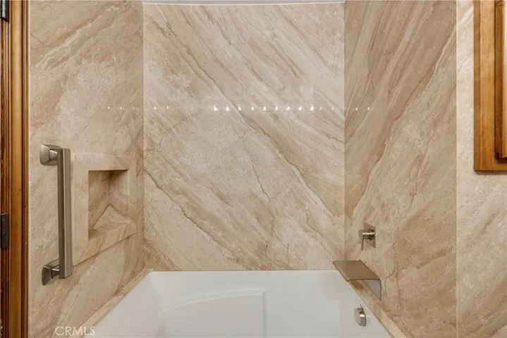 2525 Ocean Boulevard 4f, Corona Del Mar, California 92625