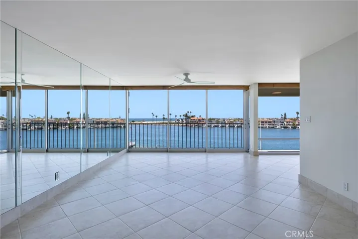 2525 Ocean Boulevard 4f, Corona Del Mar, California 92625