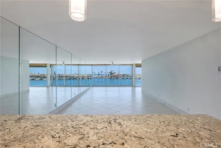 2525 Ocean Boulevard 4f, Corona Del Mar, California 92625