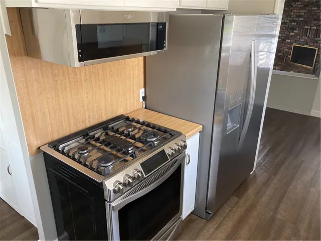 2929 N Lincoln Street, Burbank, California 91504