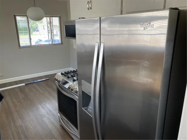 2929 N Lincoln Street, Burbank, California 91504