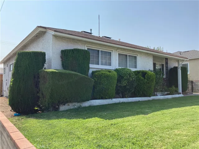 2929 N Lincoln Street, Burbank, California 91504