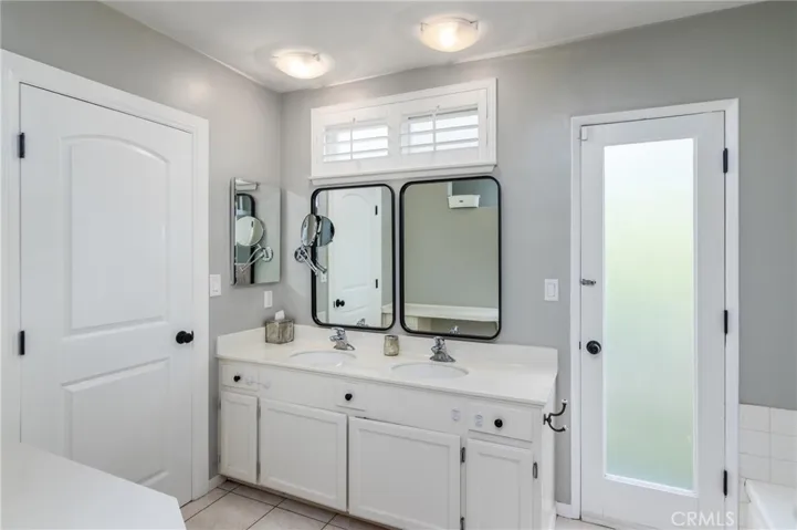 5943 Neddy Avenue, Woodland Hills, California 91367