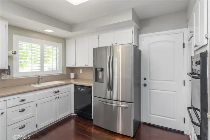 5943 Neddy Avenue, Woodland Hills, California 91367