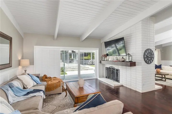 5943 Neddy Avenue, Woodland Hills, California 91367