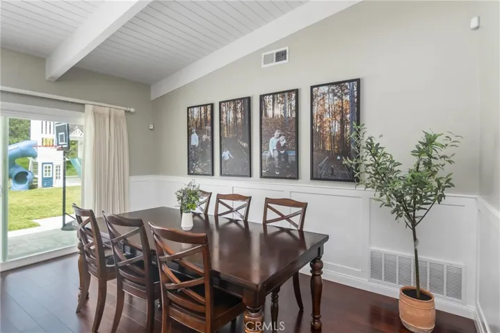 5943 Neddy Avenue, Woodland Hills, California 91367