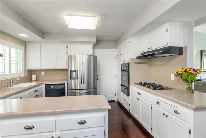 5943 Neddy Avenue, Woodland Hills, California 91367