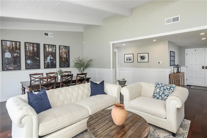 5943 Neddy Avenue, Woodland Hills, California 91367