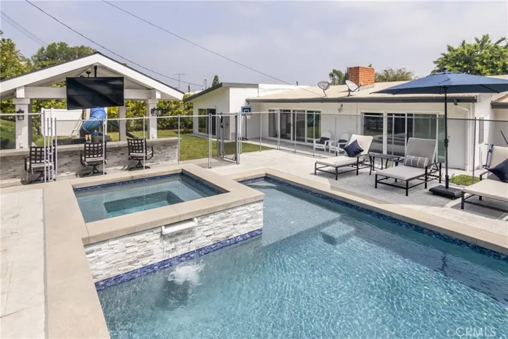 5943 Neddy Avenue, Woodland Hills, California 91367