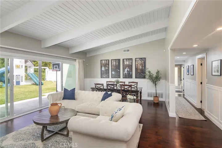 5943 Neddy Avenue, Woodland Hills, California 91367