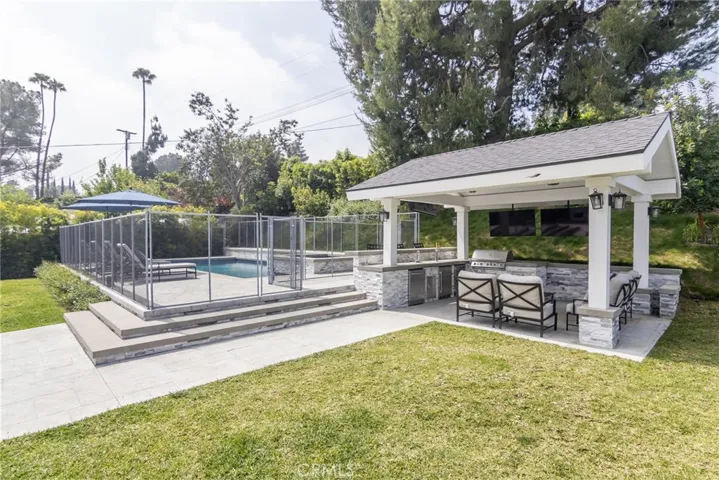 5943 Neddy Avenue, Woodland Hills, California 91367