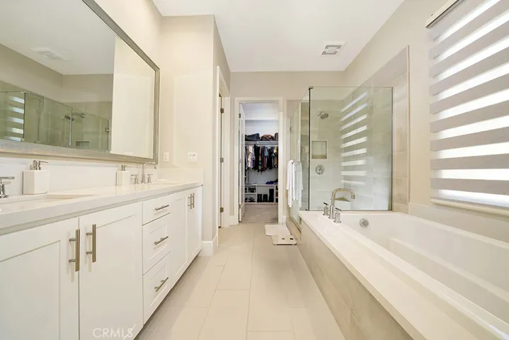 208 Villa Ridge, Irvine, California 92620