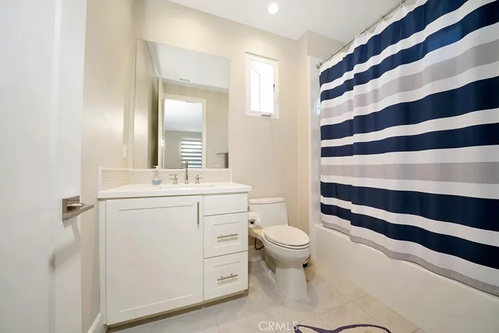 208 Villa Ridge, Irvine, California 92620