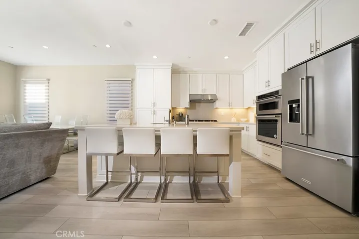 208 Villa Ridge, Irvine, California 92620