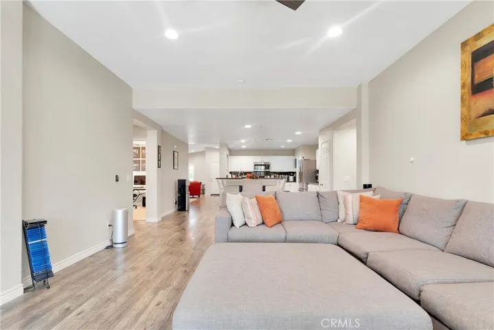 6055 Medinah Street, Fontana, California 92336