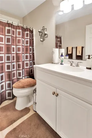 6055 Medinah Street, Fontana, California 92336