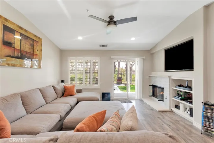 6055 Medinah Street, Fontana, California 92336