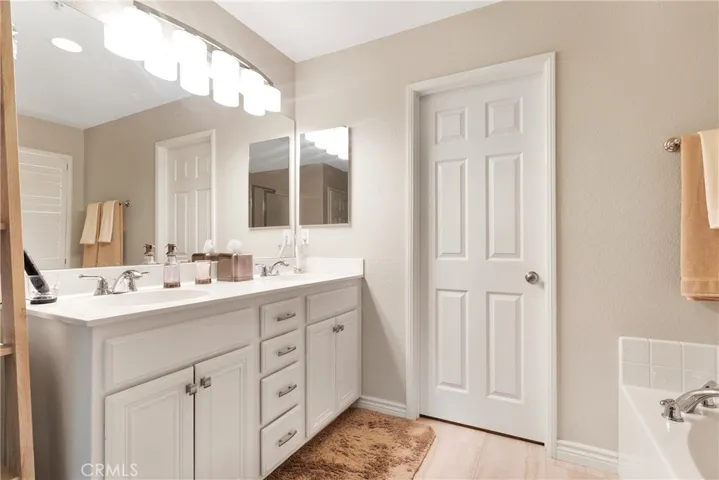 6055 Medinah Street, Fontana, California 92336