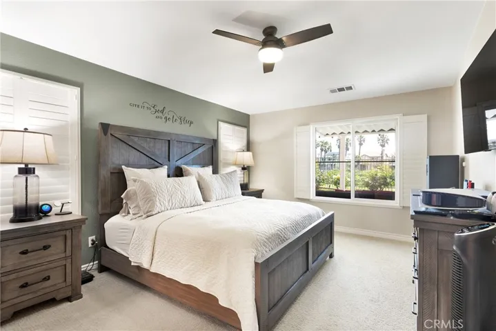 6055 Medinah Street, Fontana, California 92336