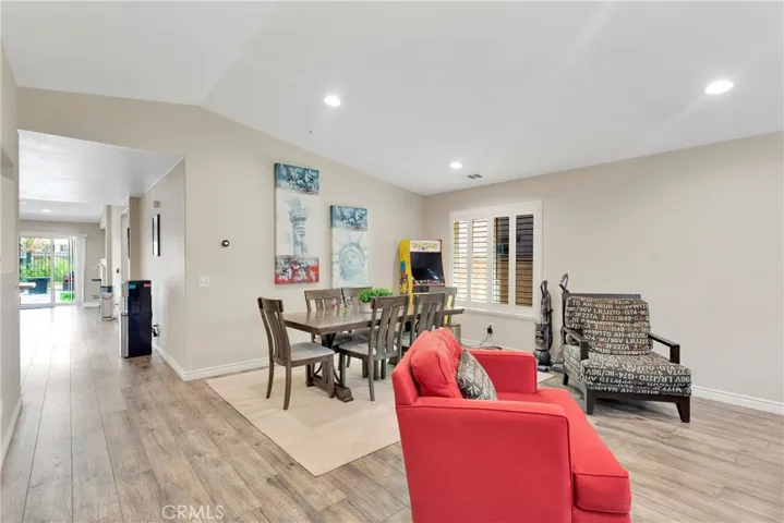 6055 Medinah Street, Fontana, California 92336