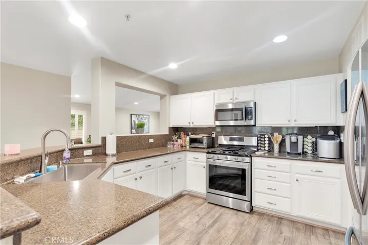 6055 Medinah Street, Fontana, California 92336