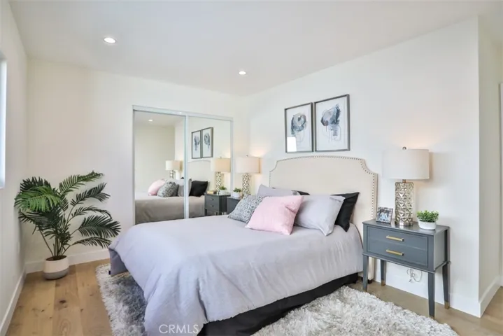 5810 Mammoth Avenue, Valley Glen, California 91401