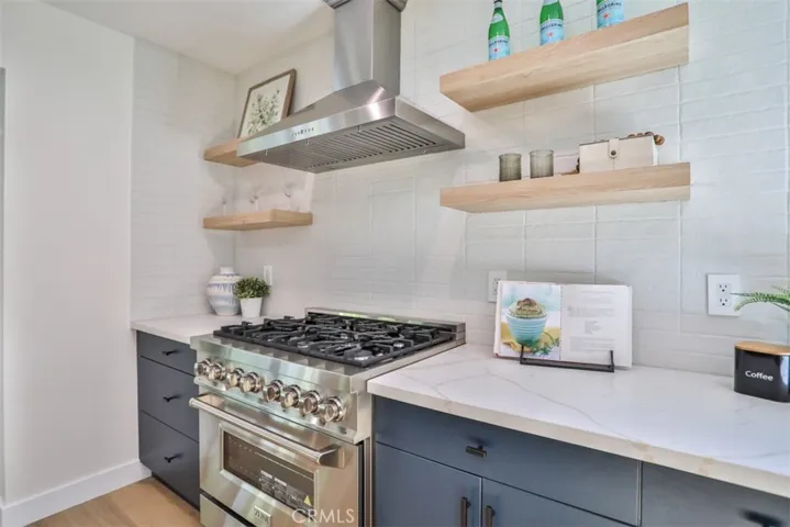 5810 Mammoth Avenue, Valley Glen, California 91401