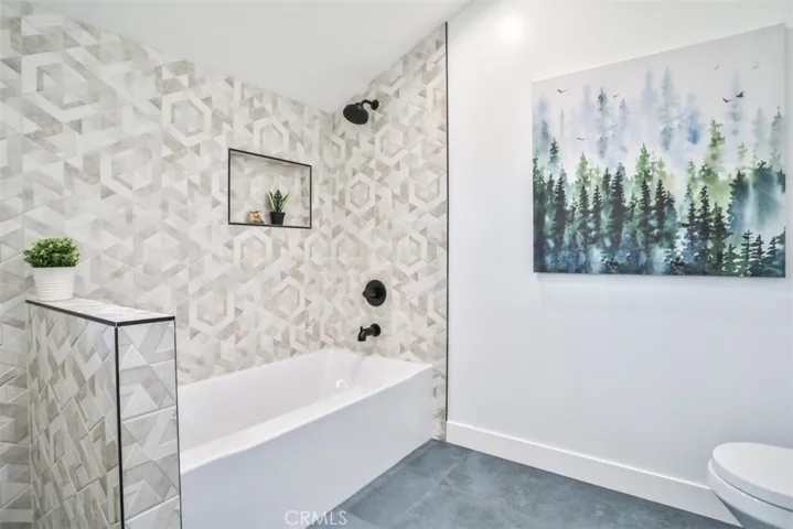 5810 Mammoth Avenue, Valley Glen, California 91401