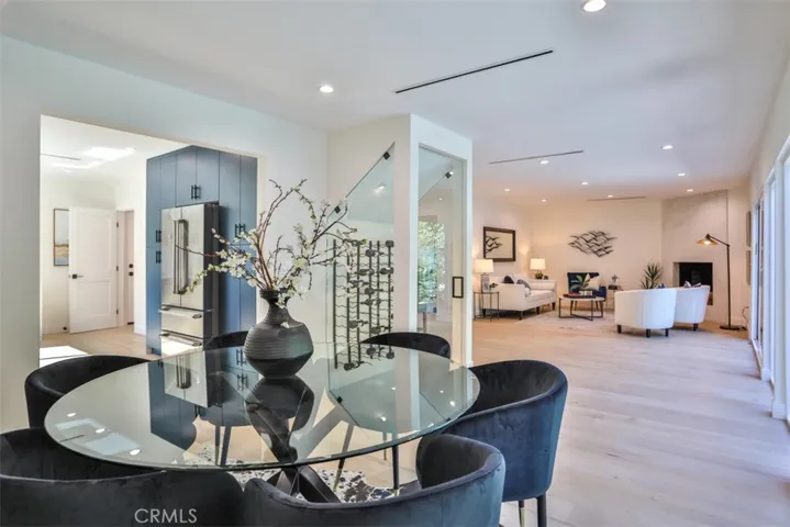 5810 Mammoth Avenue, Valley Glen, California 91401