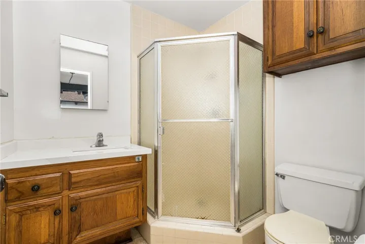 18961 Castlegate Lane, Santa Ana, California 92705