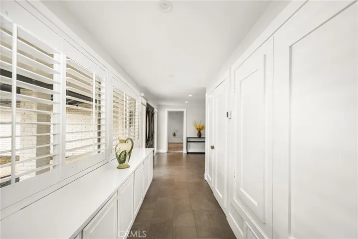 18961 Castlegate Lane, Santa Ana, California 92705