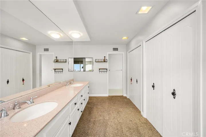 18961 Castlegate Lane, Santa Ana, California 92705
