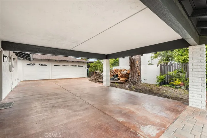 18961 Castlegate Lane, Santa Ana, California 92705