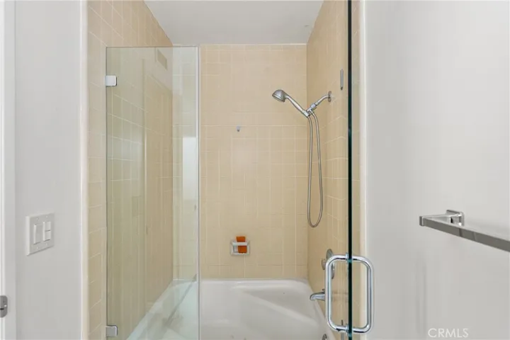 18961 Castlegate Lane, Santa Ana, California 92705
