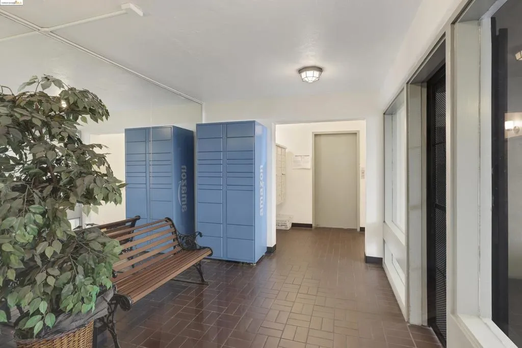 155 Pearl Street 308, Oakland, California 94611 home-pic-29