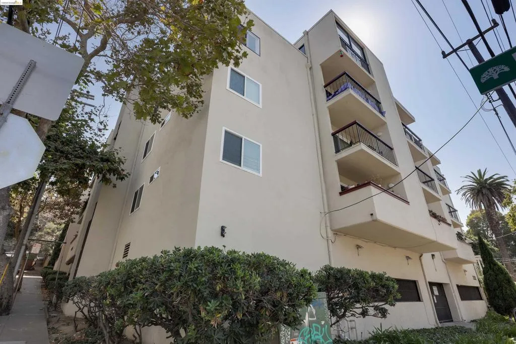 155 Pearl Street 308, Oakland, California 94611 home-pic-35