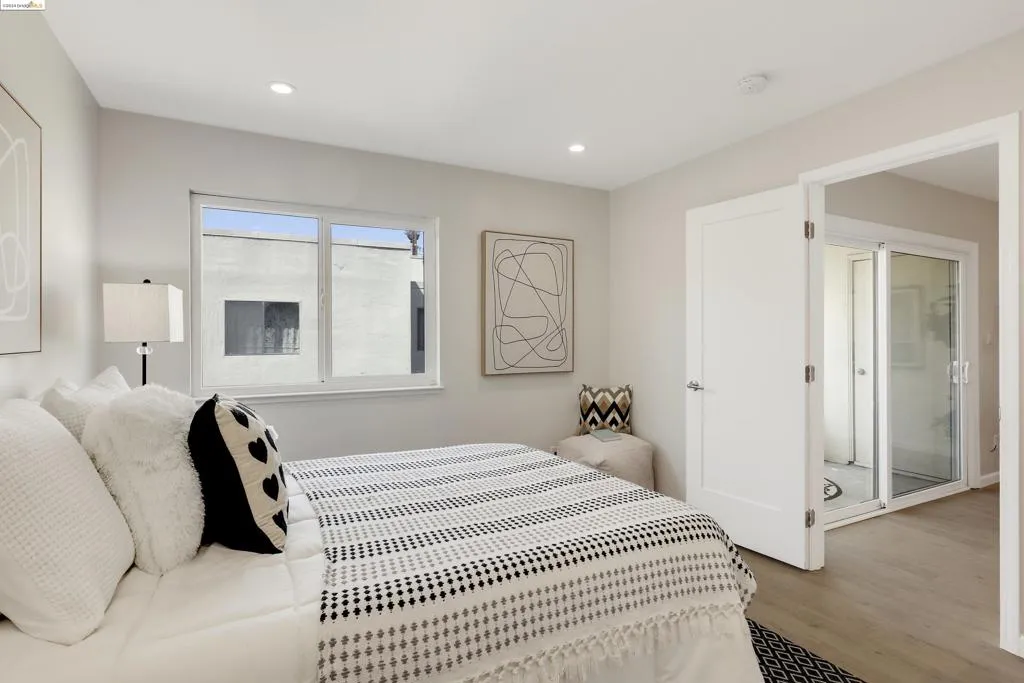 155 Pearl Street 308, Oakland, California 94611 home-pic-18