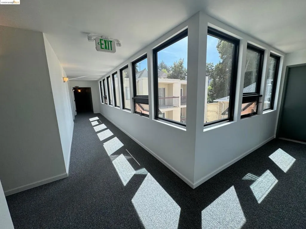 155 Pearl Street 308, Oakland, California 94611 home-pic-30