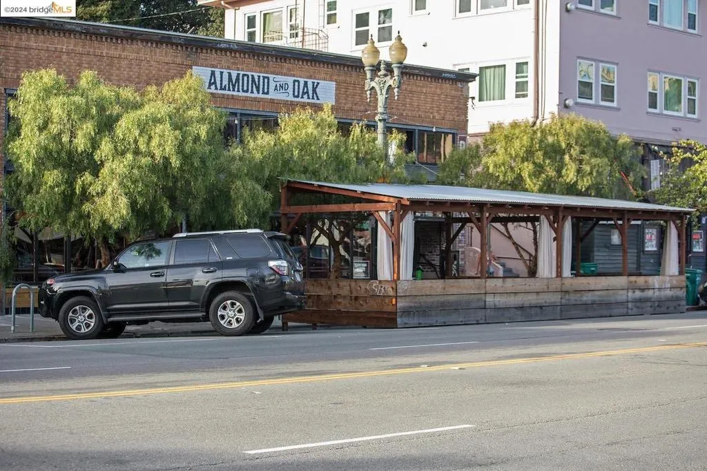 155 Pearl Street 308, Oakland, California 94611 home-pic-47