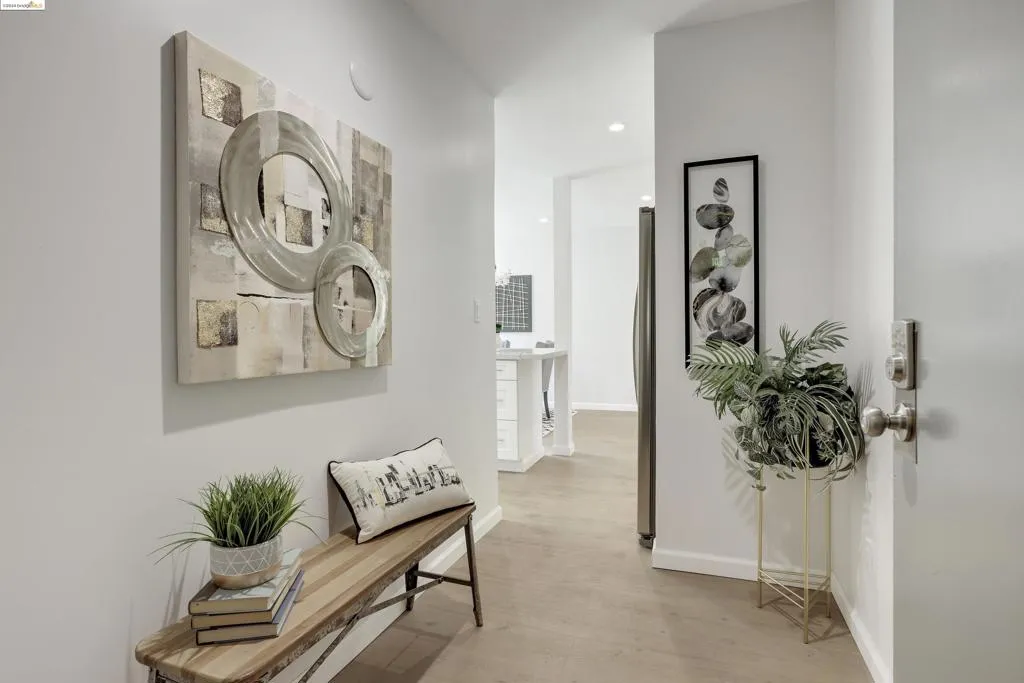 155 Pearl Street 308, Oakland, California 94611 home-pic-21
