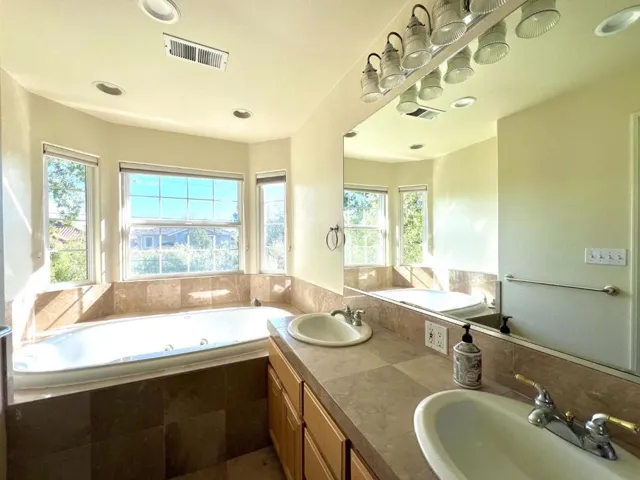 3493 South Court, Palo Alto, California 94306