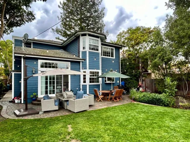 3493 South Court, Palo Alto, California 94306
