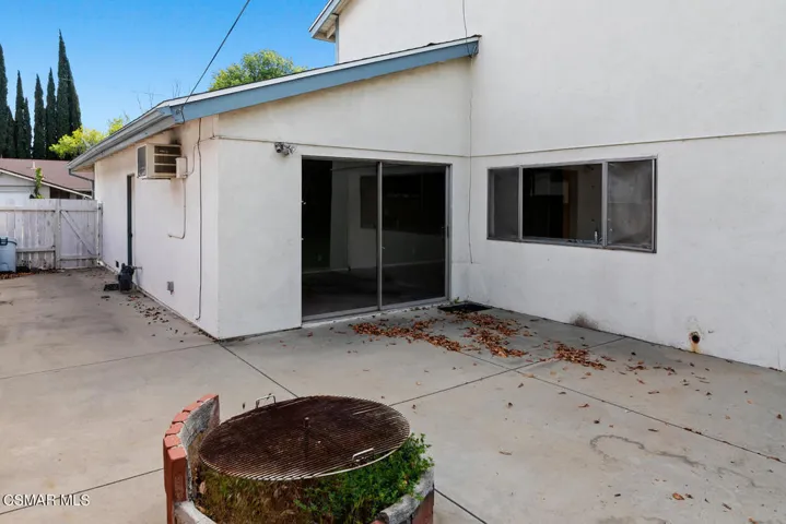 2629 Lee St Simi Valley CA-large-039-011